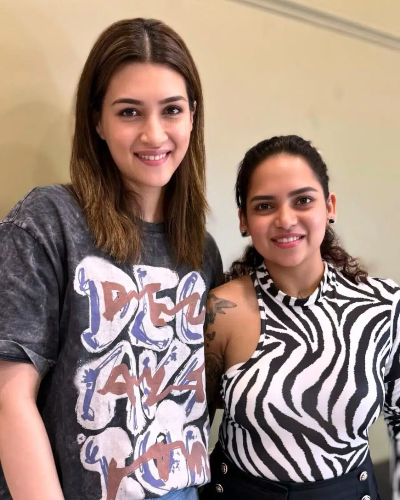 Top-celebrity-makeup-artist-in-India